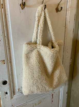 BIG TEDDY Fur Bag - OFF WHITE