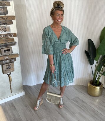 Linda Lace jurk zeegroen