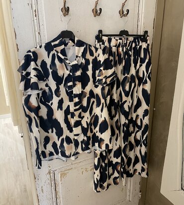 Leopard tweedelige set blauw 