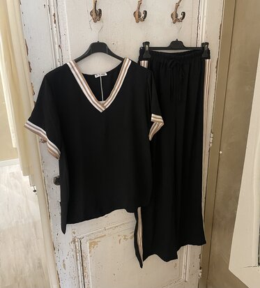 Yasmine tweedelige set zwart