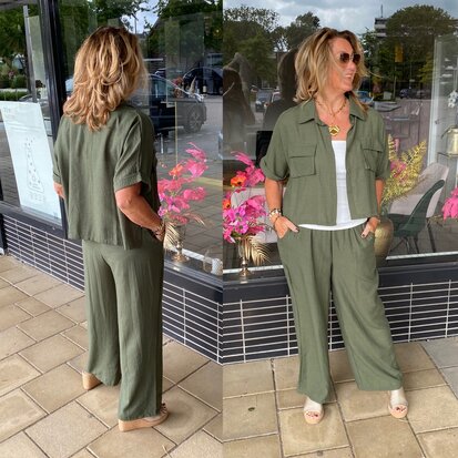 Carola comfy set army
