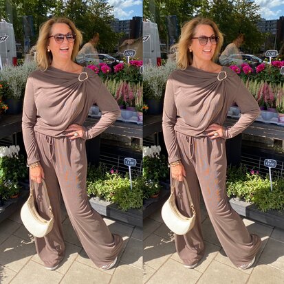Alida top bruin