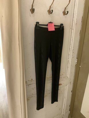Claim 68 legging