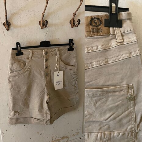 karostar korte broek