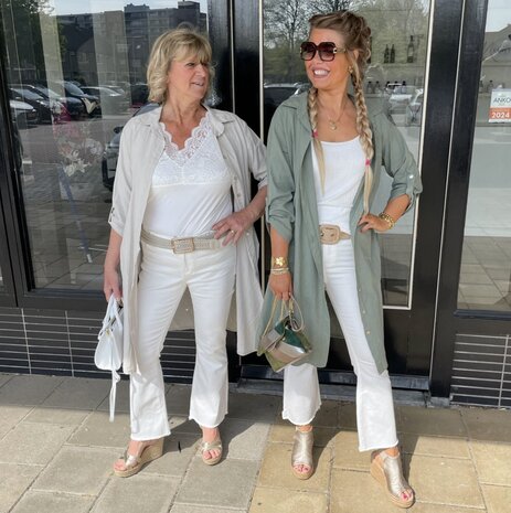 Kickflare jeans offwhite