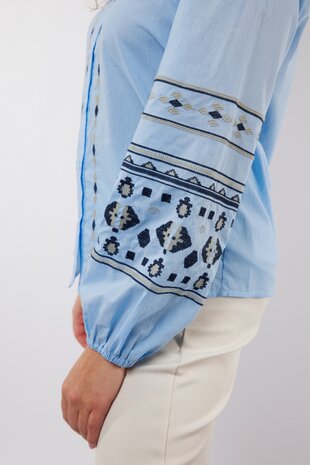 C&S Cascade blouse ice blue