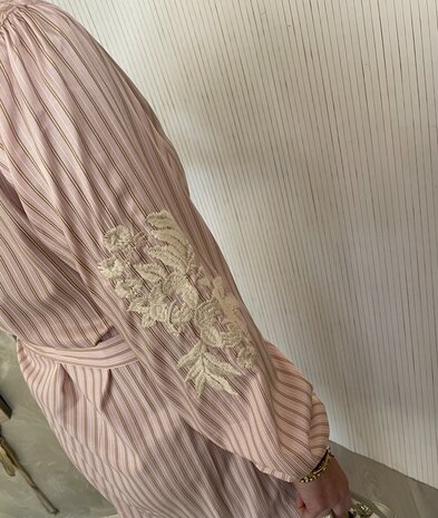 C&S Rennes dress ballet pink/sand