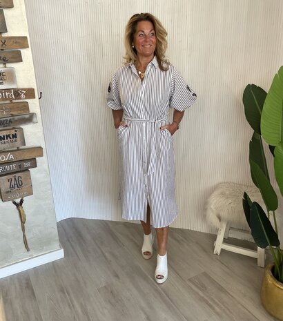 C&S Nantes dress offwhite/black