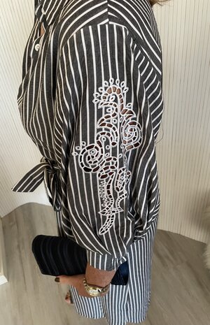 C&S Nantes dress black/offwhite