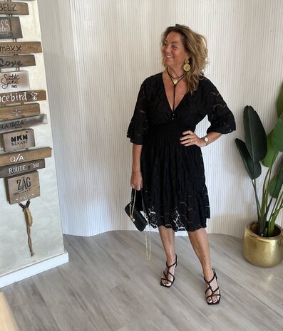 Linda Lace jurk zwart