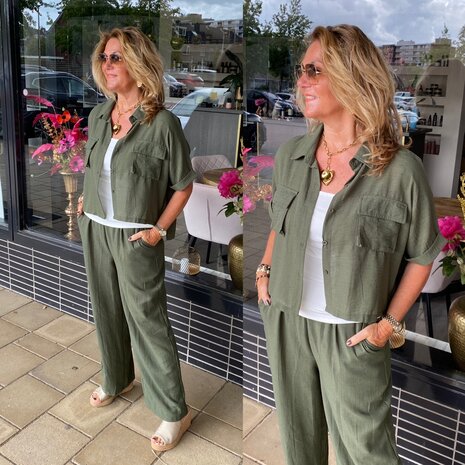 Carola comfy set army