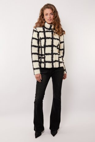 G maxx Anushka pants