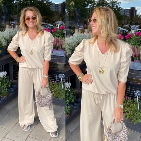 Christina tweedelige travelstof set beige