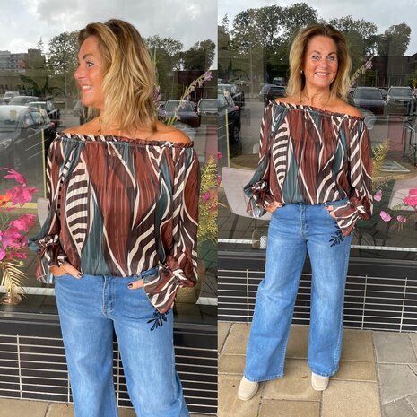 Laura print top off shoulder