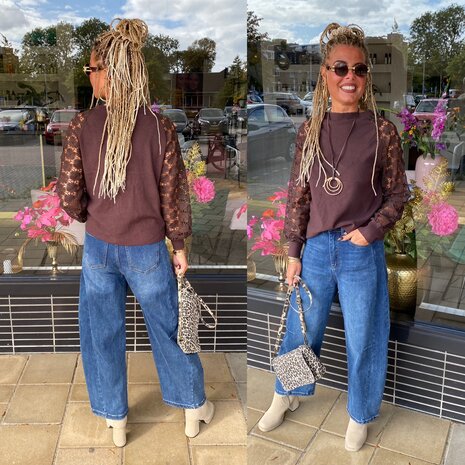 Amanda Elly top bruin