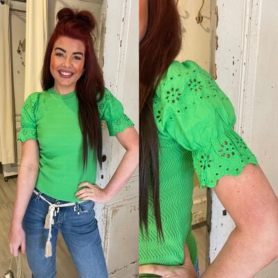 Paula sweater broderie mouw groen