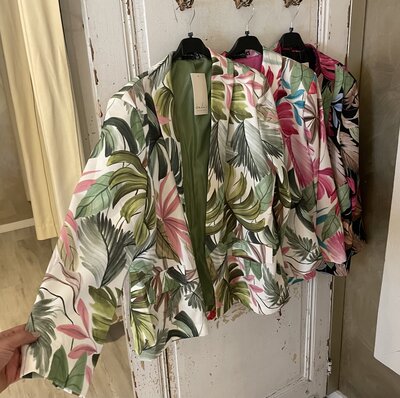 Nina Blessed blazer - multi color flower 2.4 army