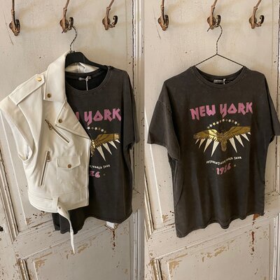 NEW YORK t-shirt - taupe/grey met roze letters