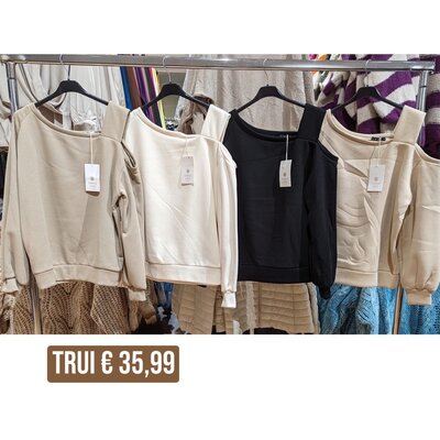 Open schouder trui oversized - beige