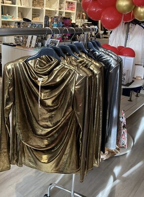 Azzurro top met gesmokte details metallic - goud