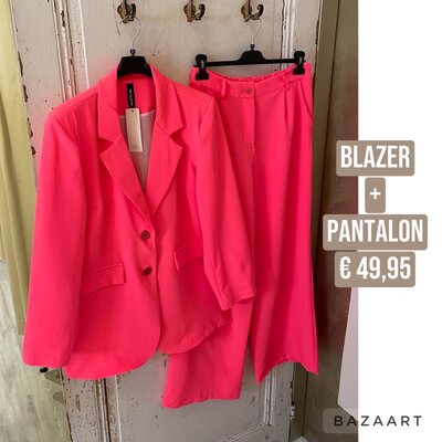 Bianca suit 2 delig (blazer en pantalon) - pink