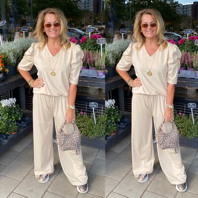 Christina tweedelige travelstof set beige